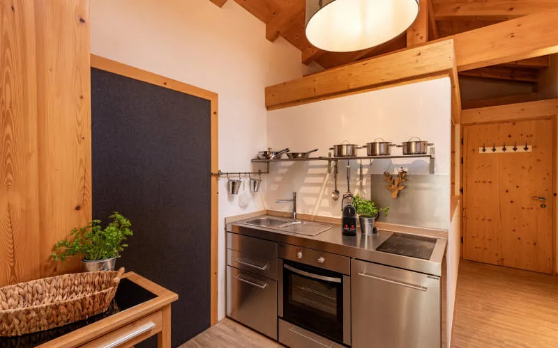 narzenhof_baernstetten_31_st_johann_12_2024_appartement_new_mountain_kueche.jpg