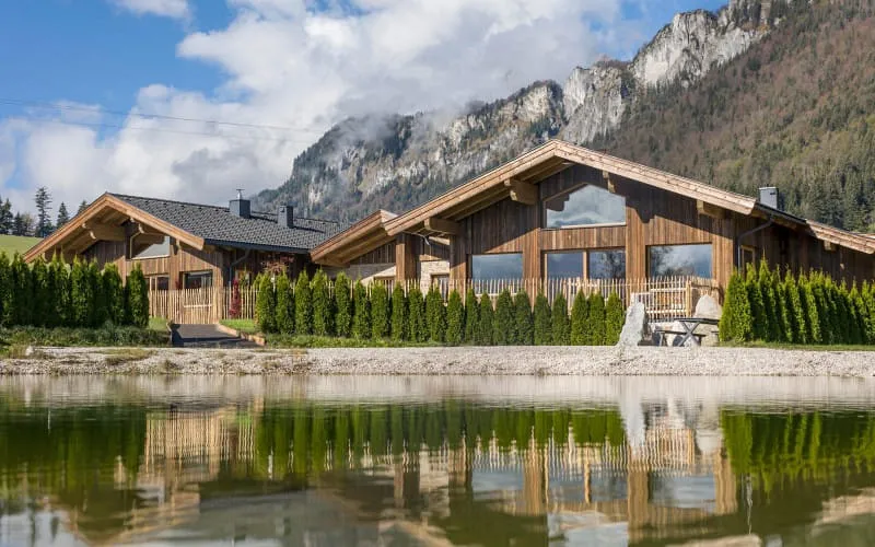 natzenhof_st_johann_chalet_bergblick_und_seeblick_haus_aussen_2.jpg